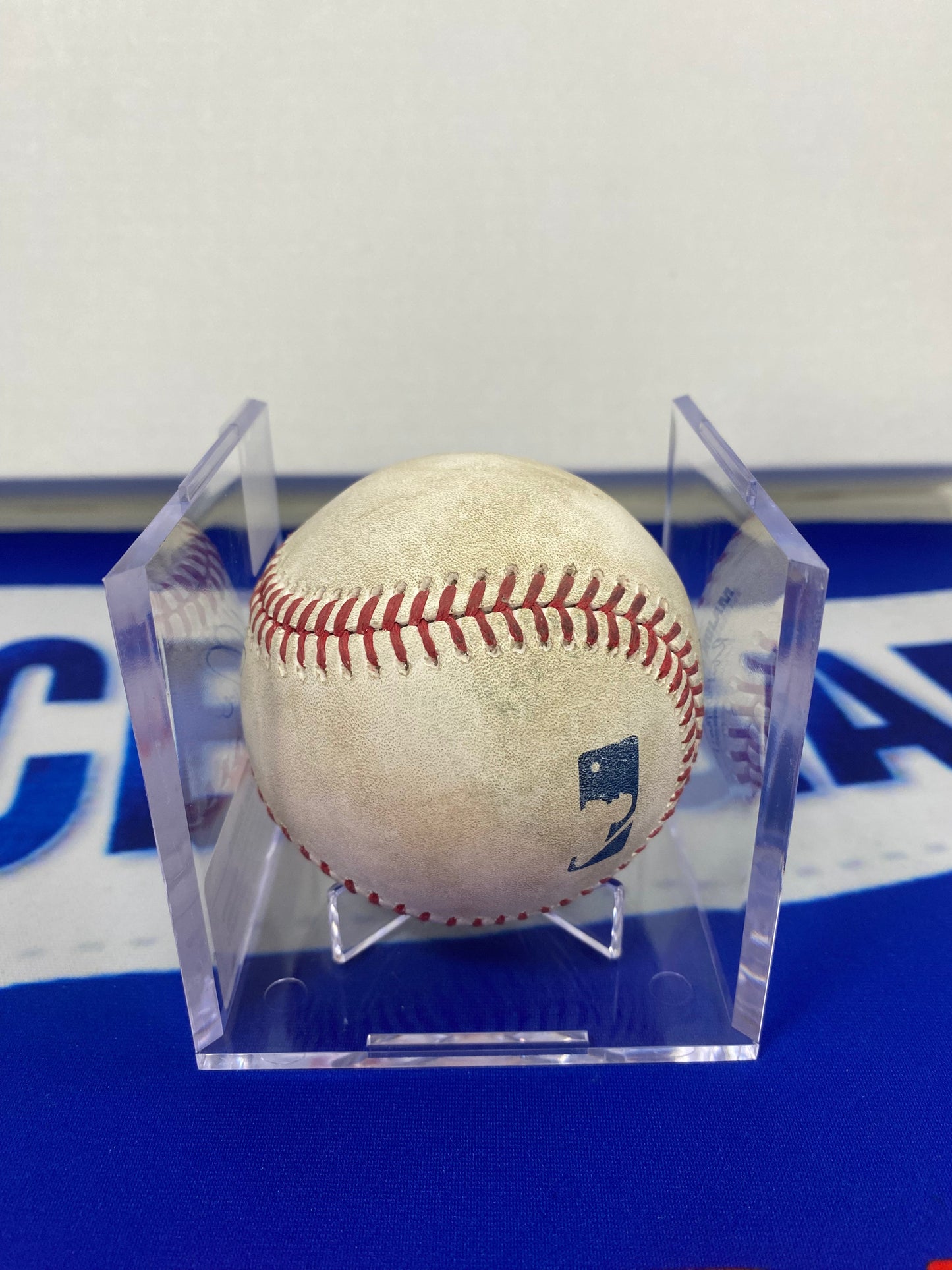 Ozzie Albies Autographed MLB Game Used Double Career Hit 132 Double 19 06/06/18